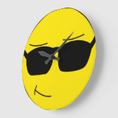 カッコいい顔 ラージ壁時計 (傾斜)