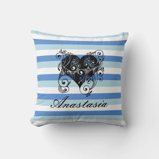 カッコいい驚くべき青いストライプハート クッション (正面)