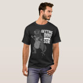 カッコいいDinoの痛みおもしろいTレックス Tシャツ (正面フル)
