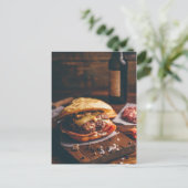 カッティングボードのチーズバーガー ポストカード (スタンド正面)