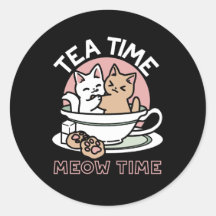 カップでくつろぐかわいい子猫たち - お茶の時間