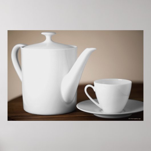 カップと皿を茶釜で閉じる ポスター (正面)