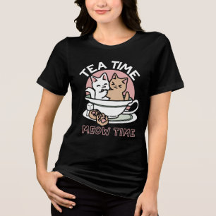 カップに猫ちゃんを丸める – 愛らしいティータイム トライブレンドTシャツ