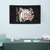 カップに猫ちゃんを丸める – 愛らしいティータイム 横断幕 (トレードショー)