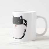 カップに赤い鼻を隠した黒い子猫 ジャンボコーヒーマグカップ (右)
