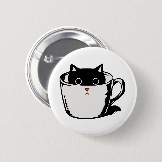 カップに赤い鼻を隠した黒い子猫 缶バッジ (正面&裏面)