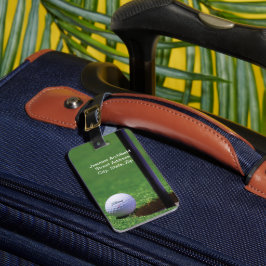 カップの縁にゴルフボールクローズアップ個人用ケース ラゲッジタグ