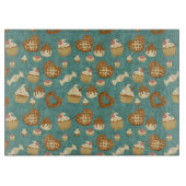 カップケーキおよびキャンデーが付いているパターン カッティングボード (正面)