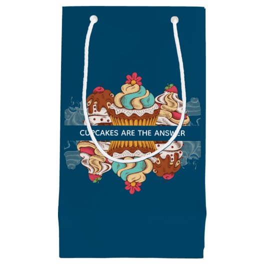 「カップケーキが答え」面白いフレーズ スモールペーパーバッグ (正面)