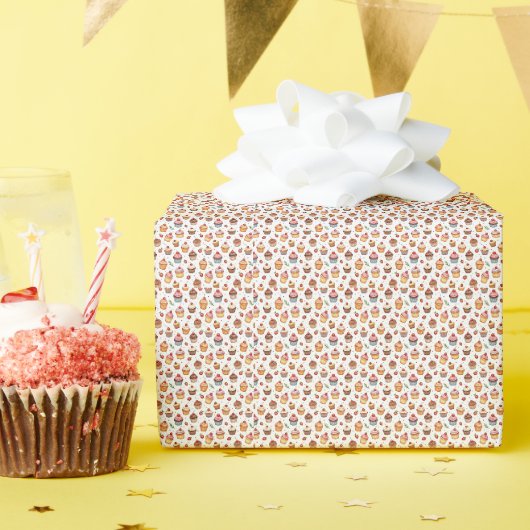 カップケーキとイチゴ ラッピングペーパー (誕生日パーティー)