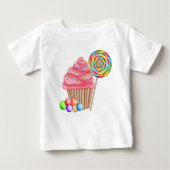カップケーキとキャンディ誕生日Tシャツ ベビーTシャツ (正面)