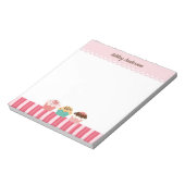 カップケーキとピンクストライプ色 ノートパッド (回転)