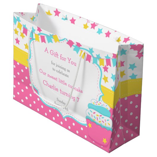カップケーキと散水誕生日パーティー ラージペーパーバッグ (正面アングル)
