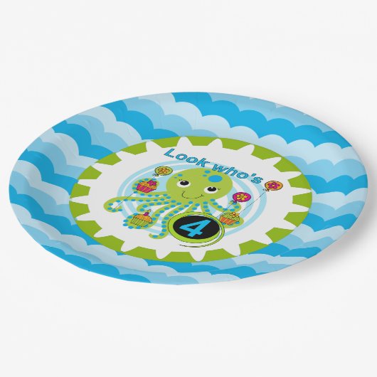 カップケーキのタコの第4誕生日の紙皿 ペーパープレート (アングル)