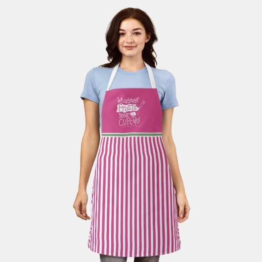 カップケーキのパン屋さんのかわいい エプロン (着用した状態)