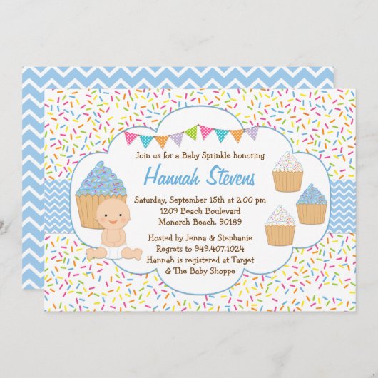 カップケーキのベビーはシャワーの招待状の警官を振りかけます 招待状 (正面/裏面)