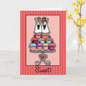 カップケーキの積み重ねの2人の花嫁 カード (黄色い花)