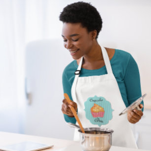 カップケーキの花型女性歌手の青くカスタムなエプロン スタンダードエプロン