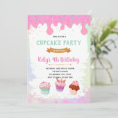 カップケーキの誕生日パーティー招待状 招待状 (スタンド正面)