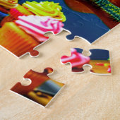 カップケーキを焼くためにチーム化する恐竜! ジグソーパズル (側面)