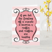 カップケーキインマフィンおもしろい誕生日カード カード (黄色い花)