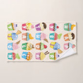 カップケーキハッピーバースデーにかわいいお菓子を付け加える ハンドタオル (ハンドタオル)