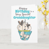 カップケーキハート孫娘の誕生日の願い カード (黄色い花)