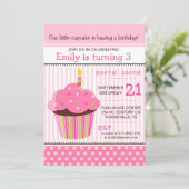 カップケーキピンクの誕生日パーティーへの招待 招待状 (スタンド正面)