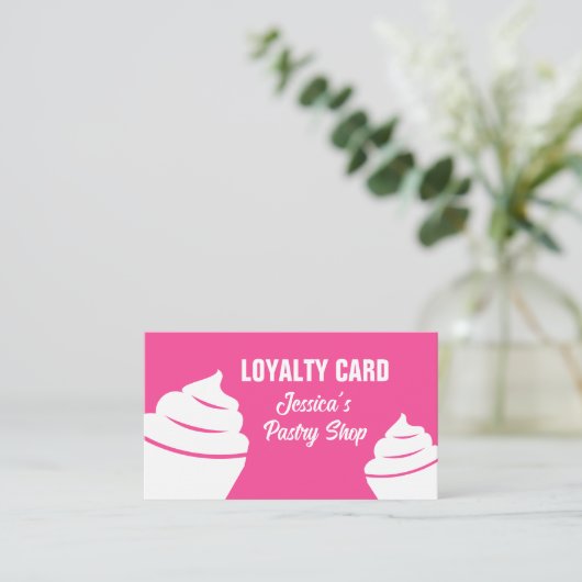 カップケーキペストリーベーカリーロイヤリティパンチカードテンプレート 名刺 (スタンド正面)