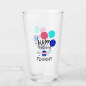 カップケーキ及び気球のハッピーバースデーの文字- タンブラーグラス (正面)