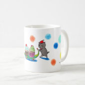 カップケーキ猫がドリンクお気に入りのカップを持つ コーヒーマグカップ (正面右)