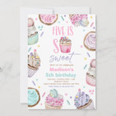 カップケーキ5thバースデーパーティー5はとても甘いキャンディ 招待状 (正面)