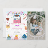 カップケ飾ーキの誕生日パーティー子供のベーキング 招待状 (正面)
