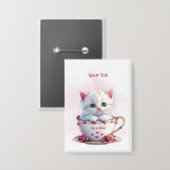 カップピンク花の子猫ボタン 缶バッジ (正面/裏面)