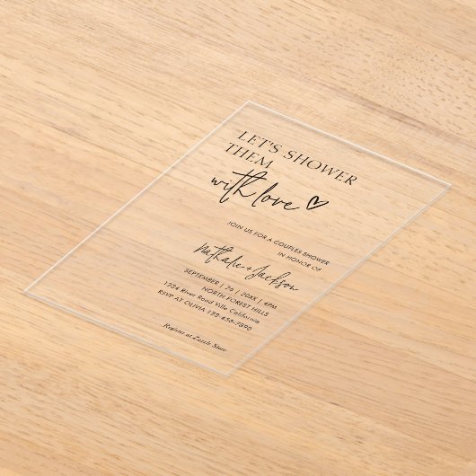 カップルで愛のブライダルでシャワーを浴びよう アクリル招待状 (レイダウン)