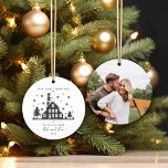 カップルとしての初めてのクリスマス、ミニマルな写真 セラミックオーナメント<br><div class="desc">このオーナメントはあなたの木に美しい追加されるだろう。テンプレート型枠を使用してカスタマイズと写真を追加する。</div>