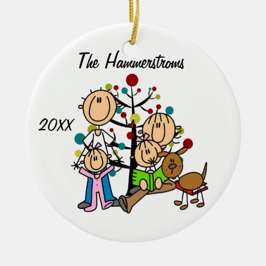 カップルと2人の女の子、犬カスタムの休日オーナメント セラミックオーナメント (正面)
