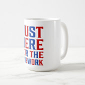 カップルのための花火おもしろいのためにちょうどここに コーヒーマグカップ (正面右)