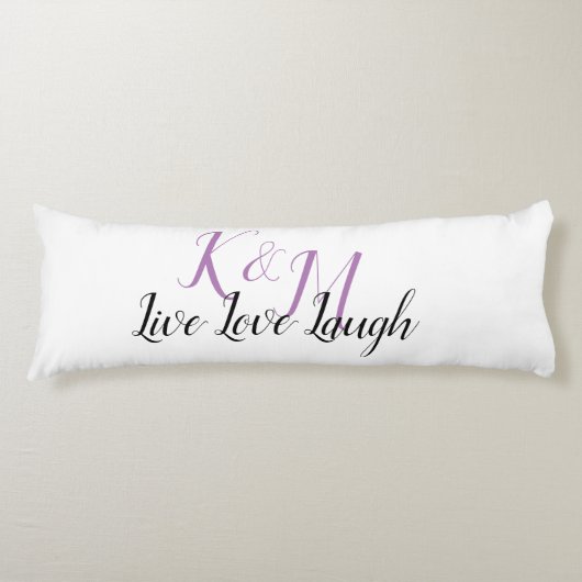 カップルのイニシャルで生きる愛の笑い ボディピロー (正面)