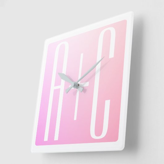 カップルのイニシャル |微妙なピンクのグラデーション スクエア壁時計 (傾斜)