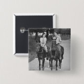 カップルの乗馬馬 缶バッジ (正面&裏面)