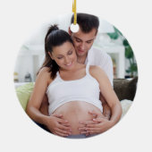 カップルの写真の新生児の予定2024 セラミックオーナメント (裏面)