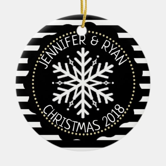 カップルの写真をパーソナライズ白黒スノーフレーク セラミックオーナメント (正面)
