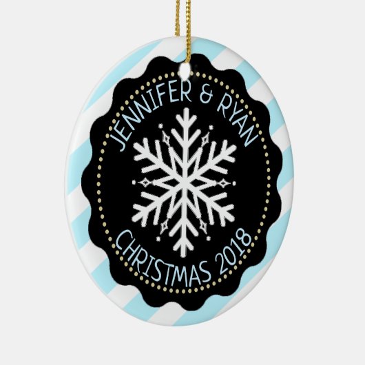 カップルの写真をパーソナライズ白黒スノーフレーク セラミックオーナメント (右)