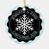 カップルの写真をパーソナライズ白黒スノーフレーク セラミックオーナメント (正面)