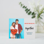 カップルの写真を一緒に移動パーソナライズされた 案内ポストカード (スタンド正面)