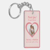 カップルの写真インハート結婚式の引き出物桃 キーホルダー (正面左)