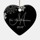 カップルの初めてのクリスマスのオーナメント|のモノグラムの写真 セラミックオーナメント (裏面)