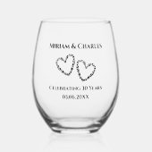 カップルの名前ハート30周年結婚記念品 ステムなしワイングラス (正面)