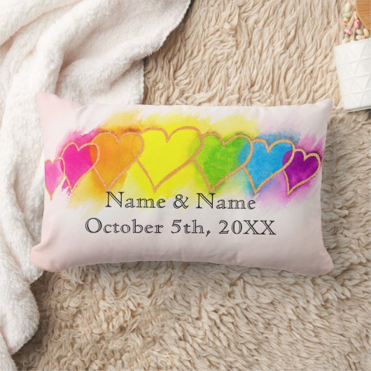 カップルの虹のハートのLumbarの枕 ランバークッション (ブランケット)